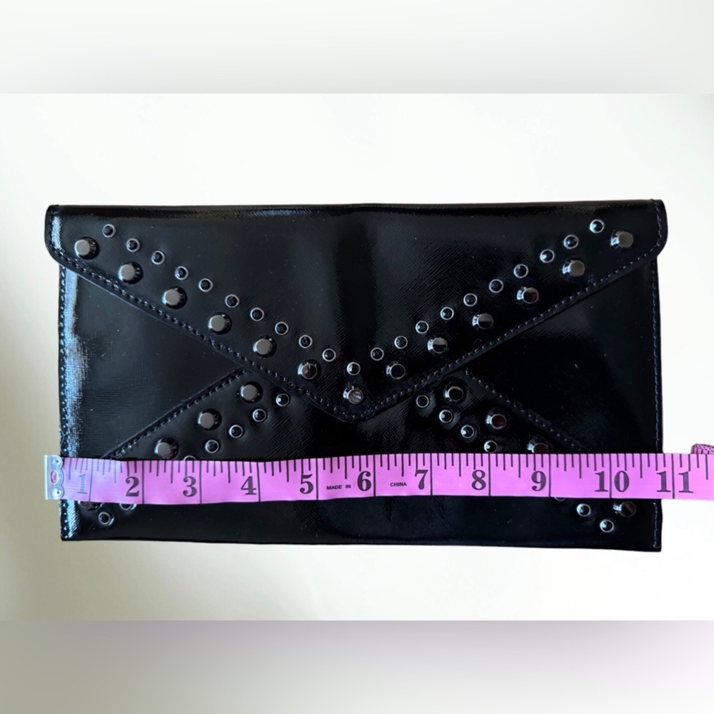 Michael Kors Black Patent Leather Clutch with Silver Studs NWOT - Fashion Show - Picture 11 of 12